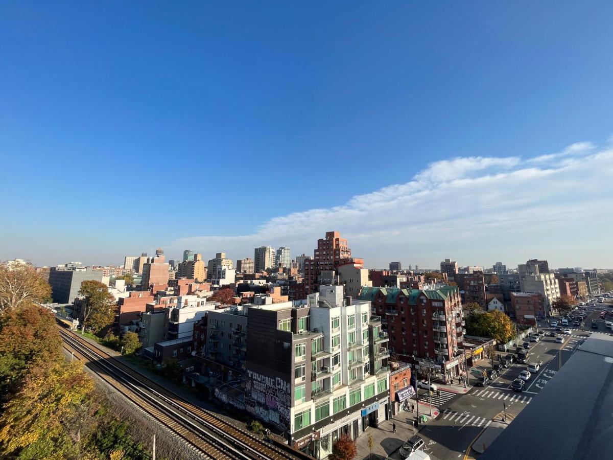 Starlight Hotel New York Exterior photo